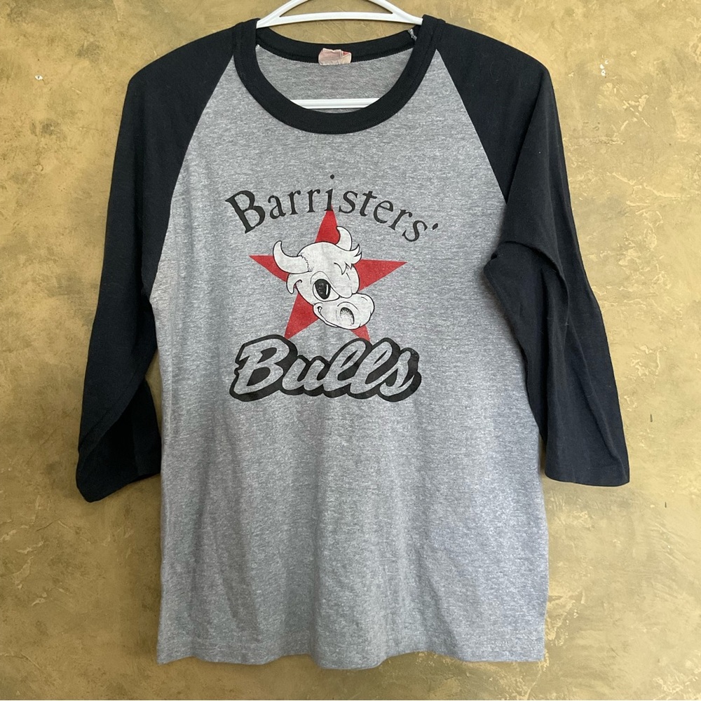 Vintage 80s Harvey Woods Single Stitch Barristers’ Bulls Raglan Baseball Tee